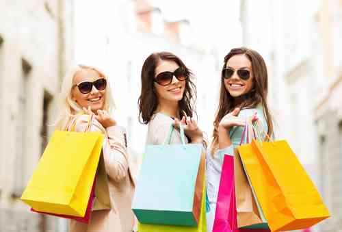高い買い物をした時と安い買い物をした時、人に言いたくなるのはどっちですか？