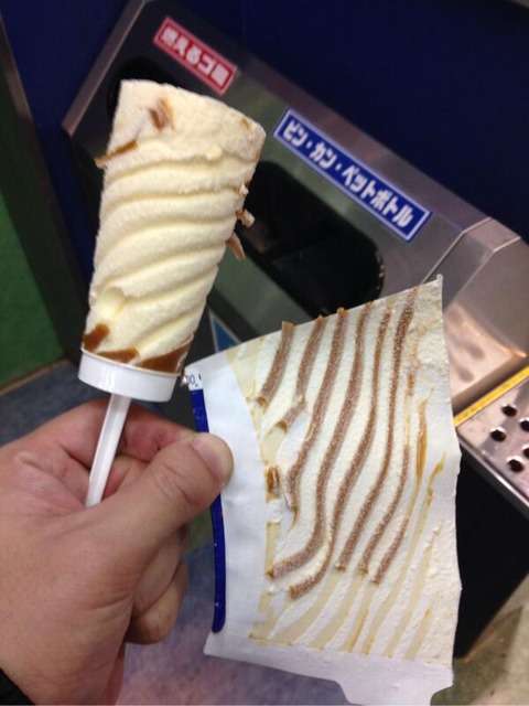 シュールな画像ください。