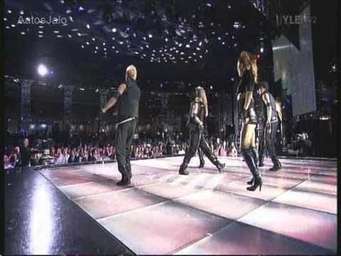 Namie Amuro, "Hide & Seek" (Live At The 2010 World Music Awards) - YouTube