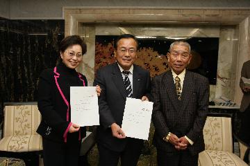 観月ありさ、電撃婚で姑が語った「前妻・上原さくらとの違い」