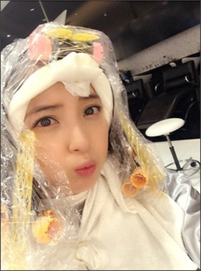 「人生初パーマとカラーリングしました！」佐々木希、念願のドキドキ初体験に歓喜