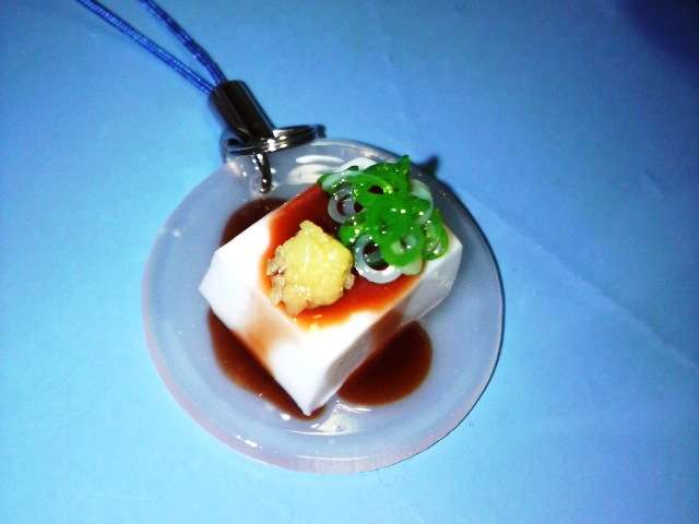 面白い・かわいいストラップを貼って行くトピ