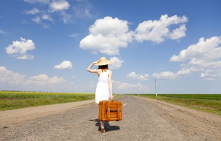 女性の旅ファッション