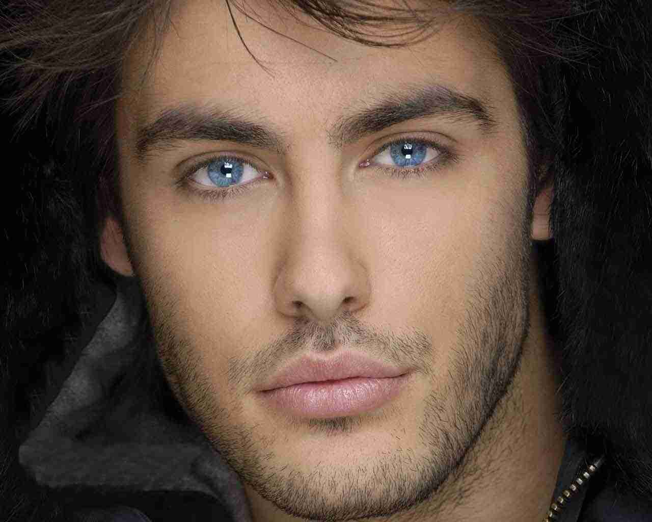 レーザーによりブルーの瞳を手に入れる!?米国でもすでに実験段階。