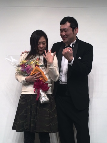 椿鬼奴&グランジ佐藤大がついに結婚へ「幸福にできるように頑張る」 求婚に鬼奴は号泣