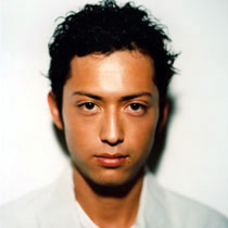 アジア圏のイケメン画像を貼り付けるトピ