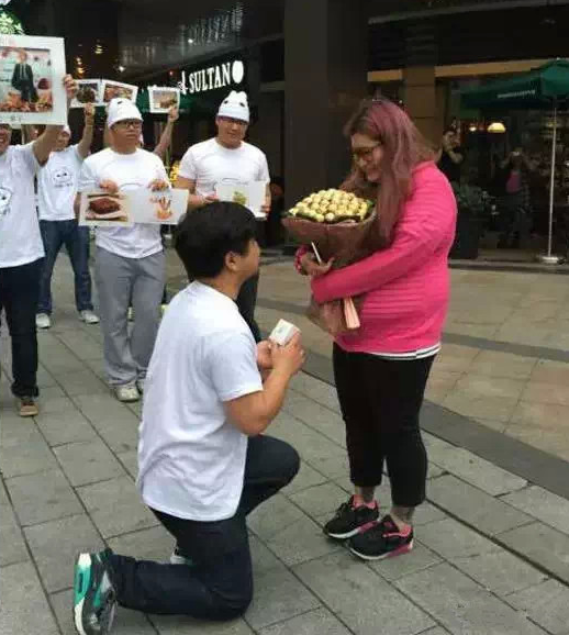 可愛い彼女を他の男に奪われないよう、40kg増量させる（中国）