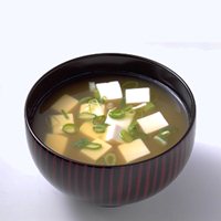 炊き込みご飯の時、おかずは何にしますか?