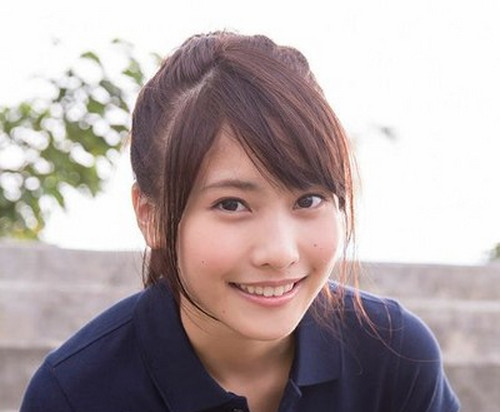 佐野ひなこ、すっぴんで板野友美と2ショットに「似てる」の声