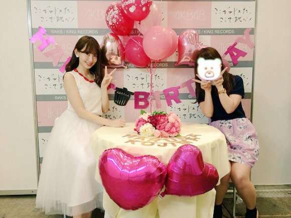 AKB48島崎遥香の写メ会がひどすぎる！小嶋陽菜との落差がすごいと話題