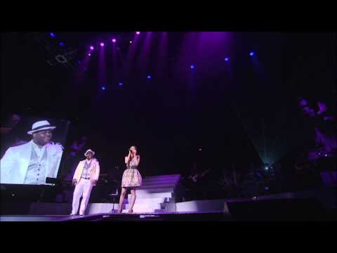 May J. - A Whole New World with クリス・ハート - YouTube
