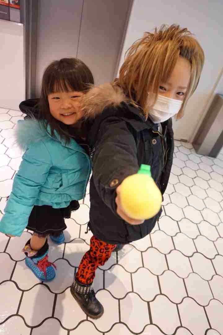 6歳のホストこと琉ちゃろがついに小学生に！入学式の様子をご覧ください