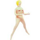 【アダルト注意？】セクシー雪だるまと写真で処分、失職危機の女性教師を生徒は擁護。（トルコ）