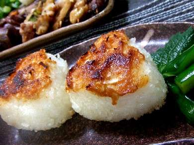 居酒屋で、つい頼んでしまうもの、何ですか？