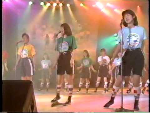 かたつむりサンバ　　　おニャン子 - YouTube