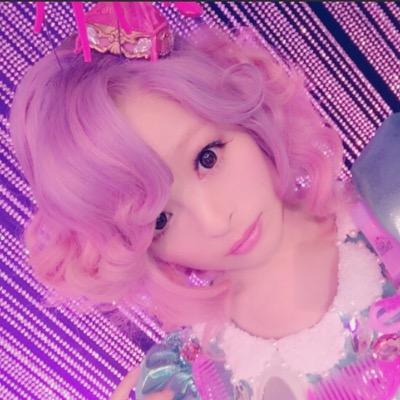 きゃりーぱみゅぱみゅぼやく「ほっといて」、自動車教習中と花見会をスクープされ