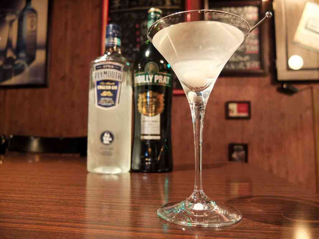 カクテル好きの方～！