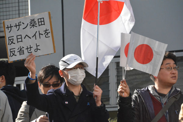 “女子中高生が好きな芸人”1位は8.6秒バズーカー。NON STYLEは“苦手な芸人”と両方で王座陥落。