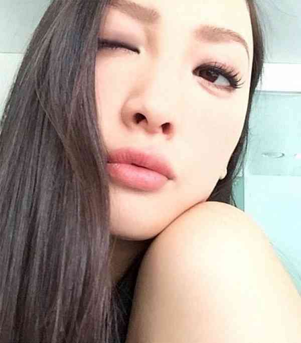 菜々緒、SEXYウインク＆キス顔披露でファン魅了「誰が見ても惚れる」 - モデルプレス