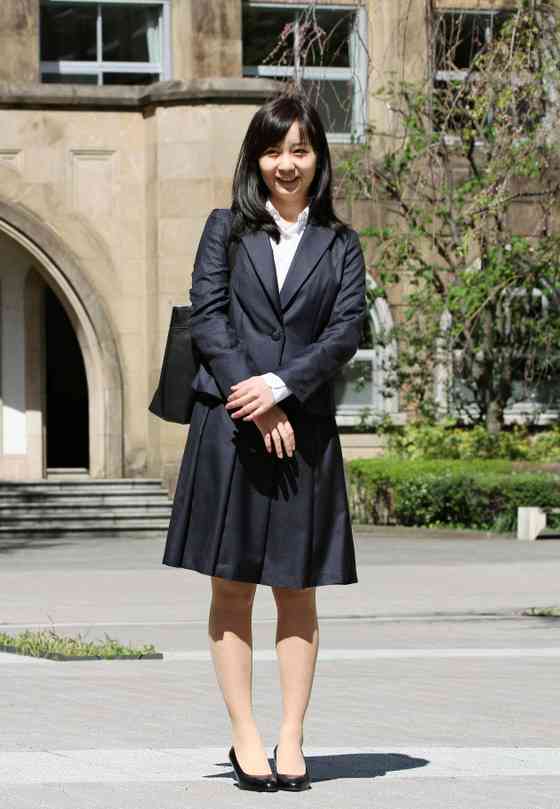 佳子さま、ICU入学式に御出席！スーツ姿が可愛いと話題に