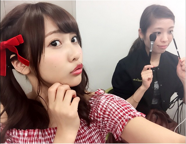 佐野ひなこ、すっぴんで板野友美と2ショットに「似てる」の声