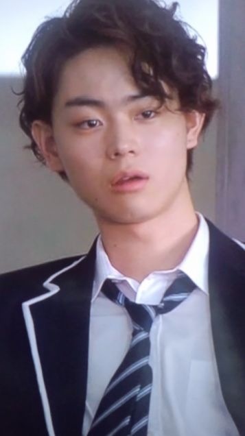 気が強そうな顔立ちの芸能人