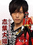 松坂桃李、GirlsAwardに初登場もサプライズ過ぎて気づかれず…