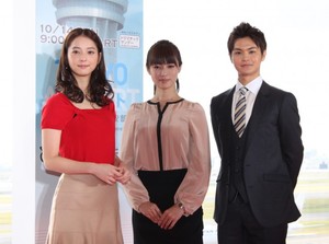 “美女と怪優”の演技合戦！佐々木希が舞台デビュー