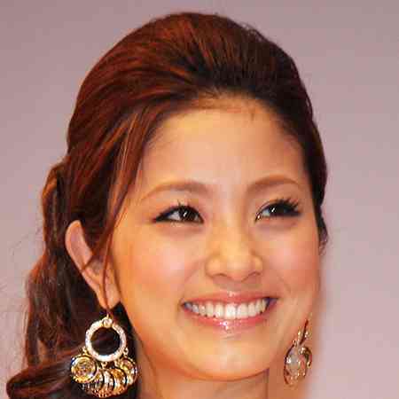 上戸彩は芸能界に未練なし？産休後のフェードアウト計画 | アサ芸プラス