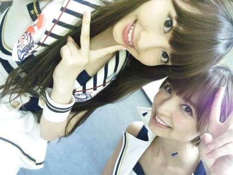 篠田麻里子、AKB48卒業後初のソロイベントで“涙サプライズ”