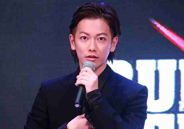 佐藤健、丸刈りをイベントで初披露「中学の野球部以来」