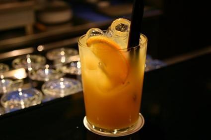 カクテル好きの方～！