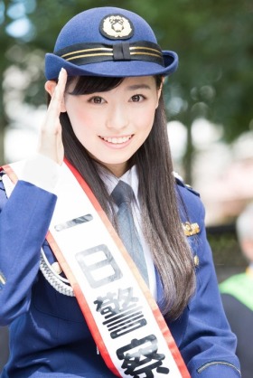 福原遥が美の秘訣公開「お風呂上がりのマッサージ＆ストレッチ」