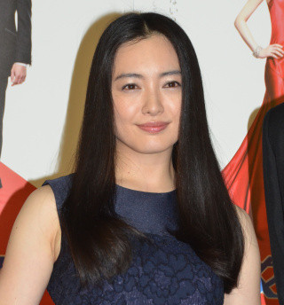 仲間由紀恵、田中哲司がNHKへ迎えに来るラブラブっぷり