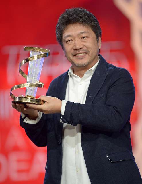 是枝裕和監督が「海街diary」の食事マナー批判に反論「注意するシーン」 - ライブドアニュース