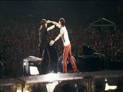B'z×日本生命 - YouTube