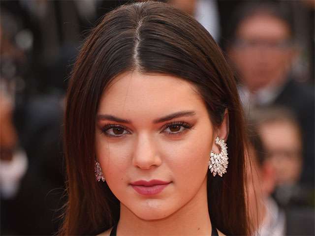 なれるものなら誰の顔になりたい?