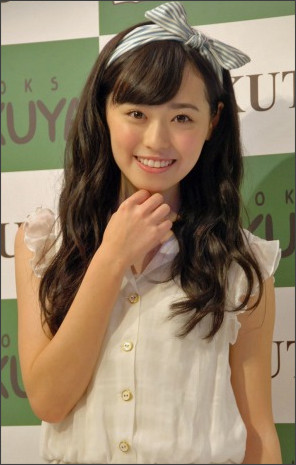 福原遥、夢は女優「必死で演技を練習中」