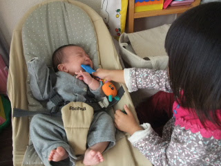離乳食を食べるようになるにはどうしたらいいですか？