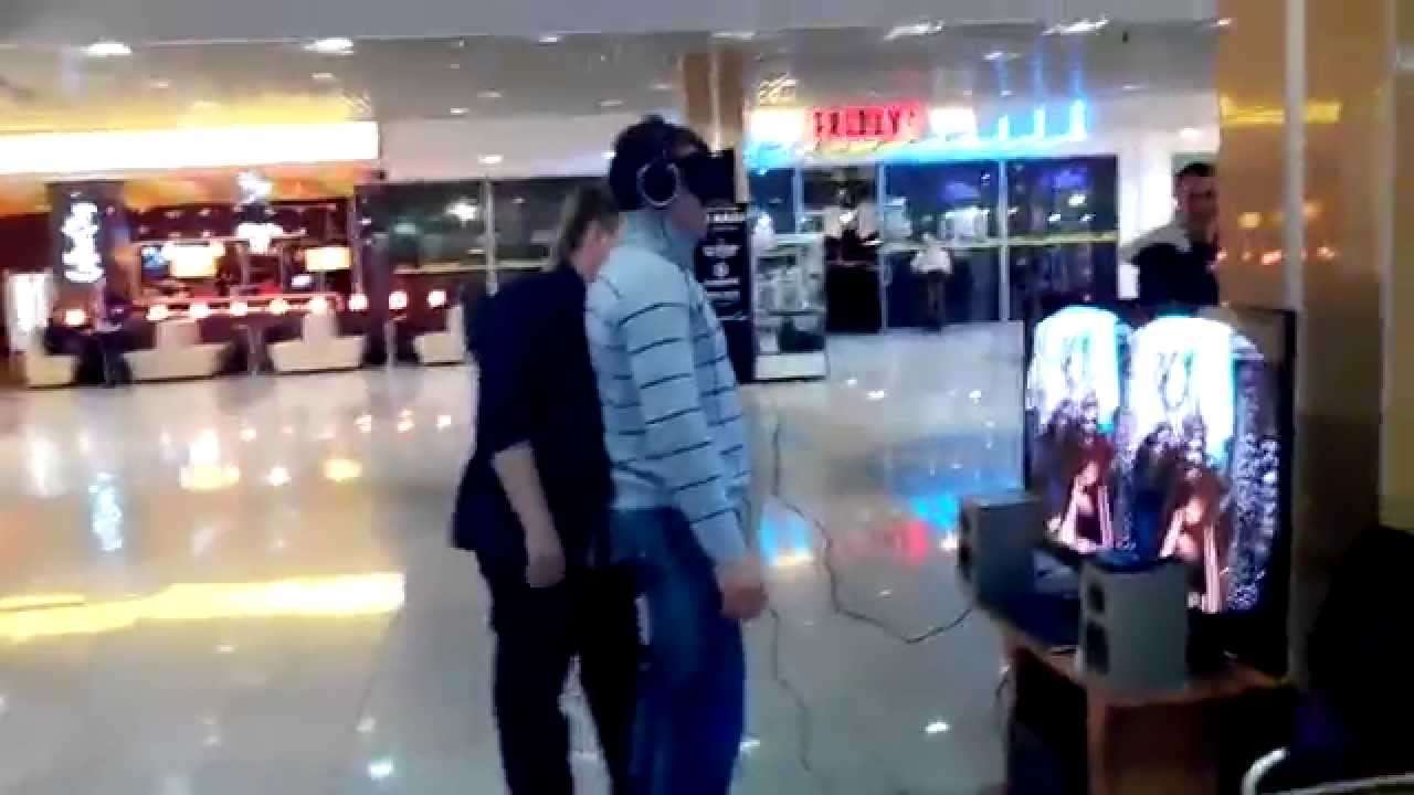 Шутник и Oculus Rift \ Oculus Rift Prank - YouTube