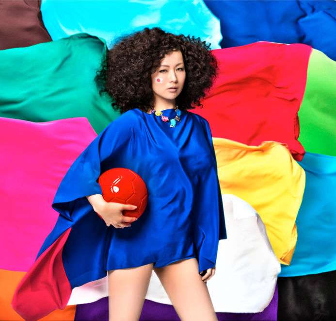 椎名林檎、ミュージック・ジャケット大賞2015で大賞を受賞