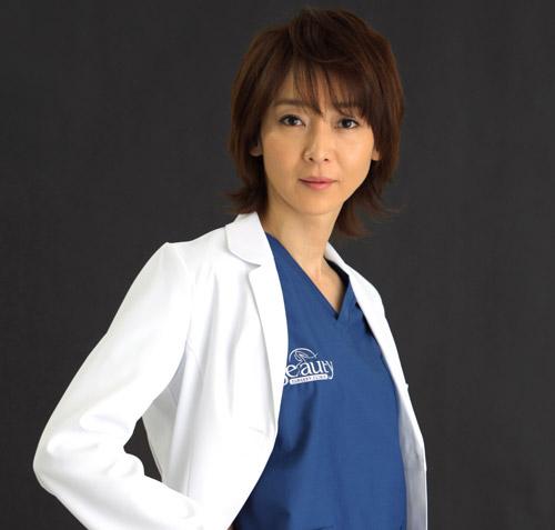 『戦う！書店ガール』戦犯は稲森いずみだった!?　AKB48・渡辺麻友が「ババ引かされた」