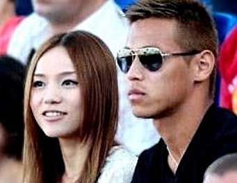 内田篤人、幼なじみの結婚相手は有村架純似の元テレビ局員