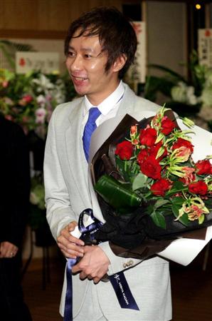 ツッコめるのはローラだけ！？「アルジャーノン」俳優の生え際が後退中