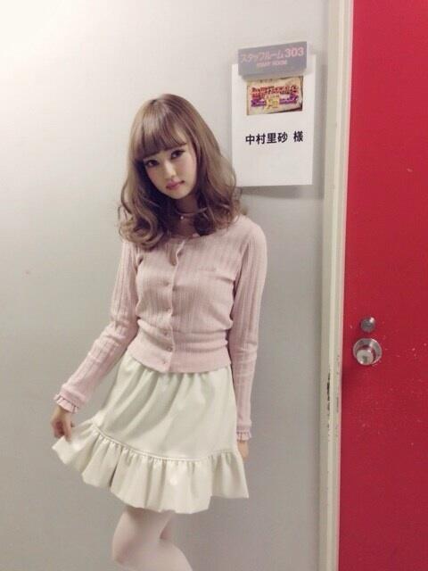 中村里砂、初の水着撮影…父・中村雅俊は「心配してるかも」