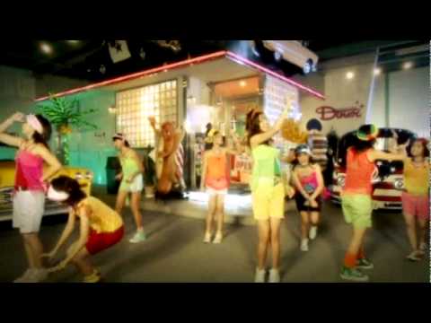 Berryz工房「21時までのシンデレラ」 (MV) - YouTube