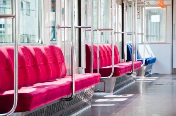 あると嬉しい「●●専用車両」は？1位は子供連れ専用！男性上位には恋活専用車両も！
