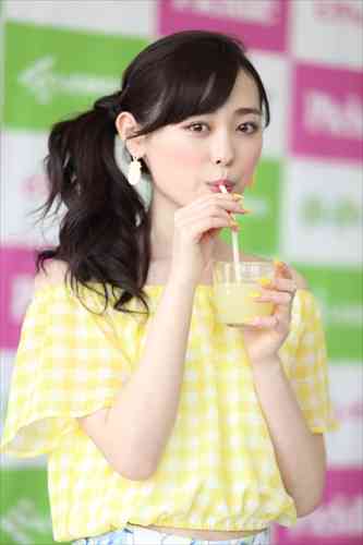 福原遥が美の秘訣公開「お風呂上がりのマッサージ＆ストレッチ」