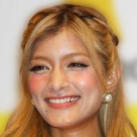 ツッコめるのはローラだけ！？「アルジャーノン」俳優の生え際が後退中 - アサ芸プラス - GREE ニュース