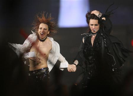 YOSHIKIがTwitterで脱退をにおわす「俺が抜けてもX JAPANは続く」